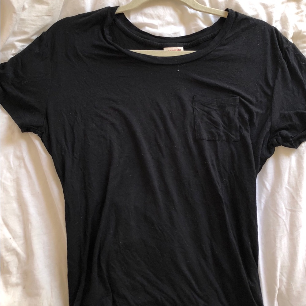 Black tee with pocket